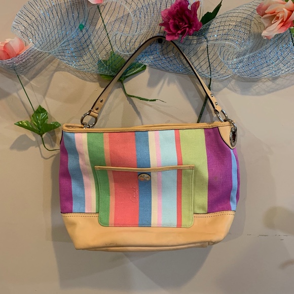 Coach Handbags - Coach vintage bag